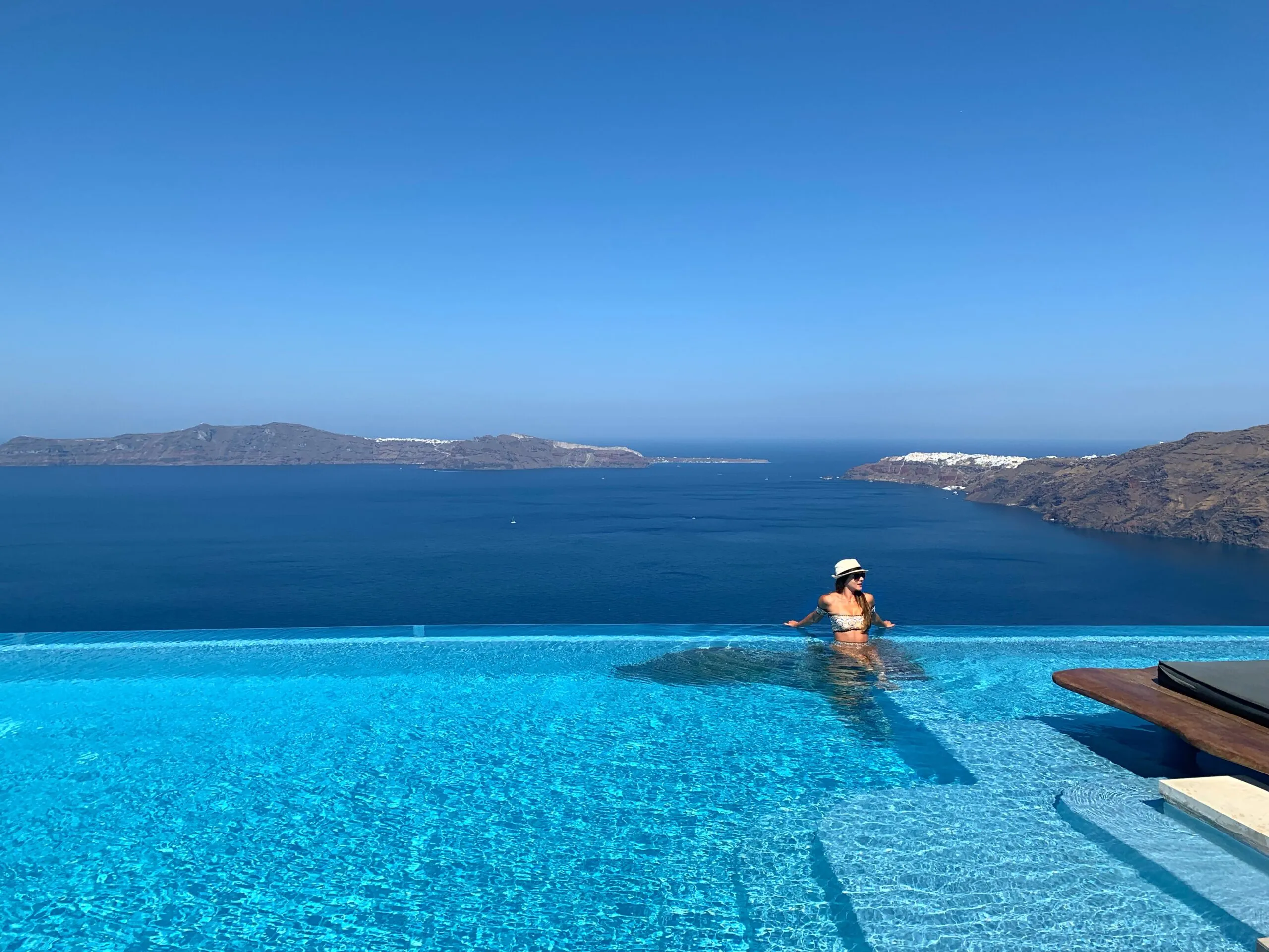 Como é se hospedar no Cavo Tagoo Santorini